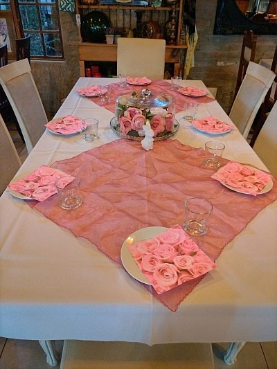 Festive & Vibrant table settings